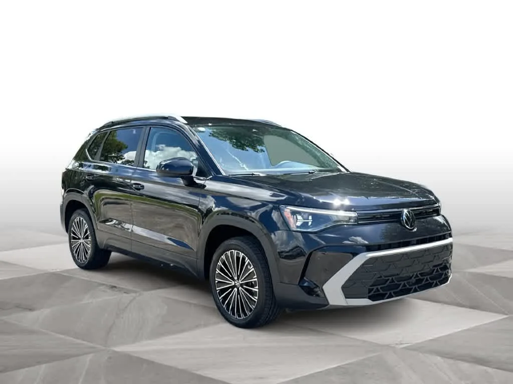 2026 Volkswagen Taos SE photo 2