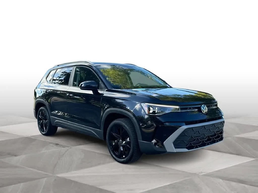 2026 Volkswagen Taos SE photo 2