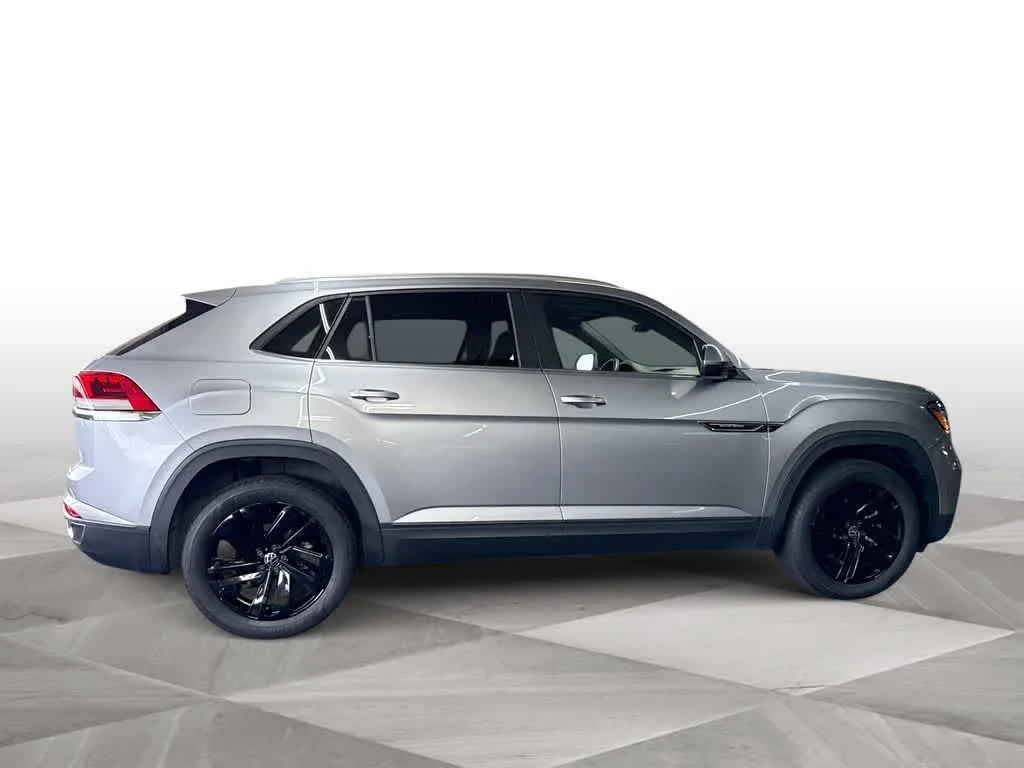 2023 Volkswagen Atlas Cross Sport 2.0T SE w/Technology photo 9