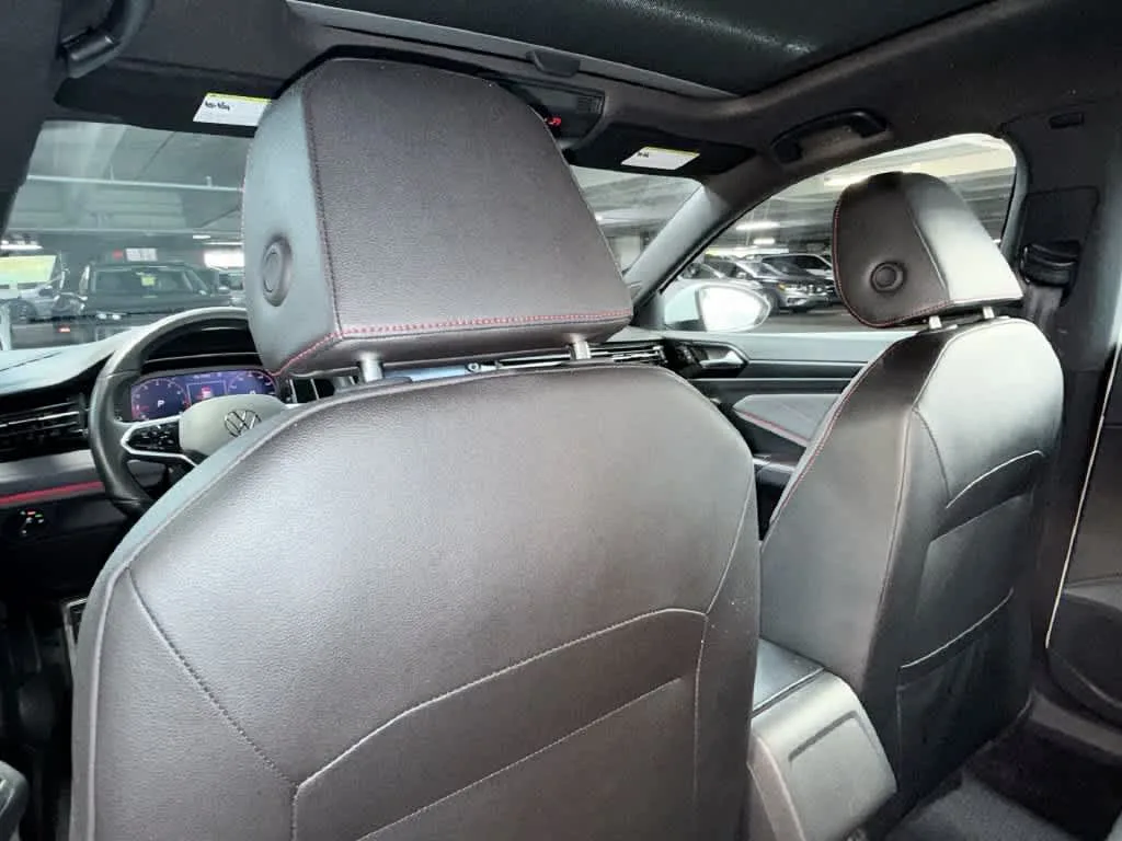 2025 Volkswagen Jetta GLI Autobahn photo 23