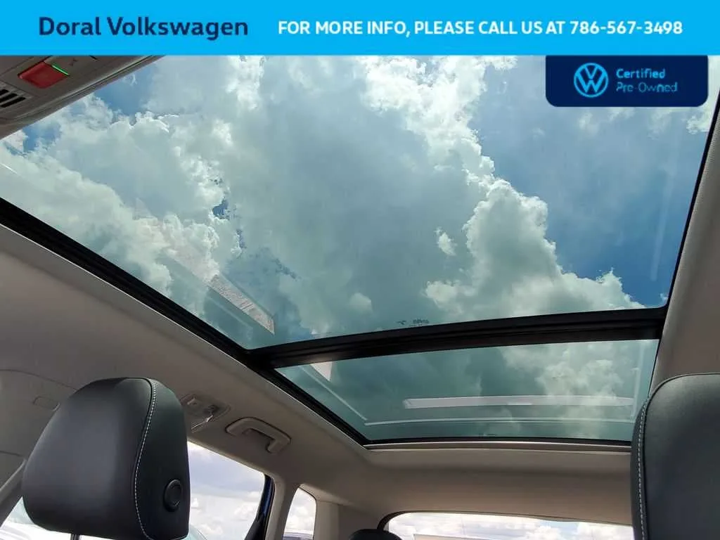 2023 Volkswagen Taos SE photo 23
