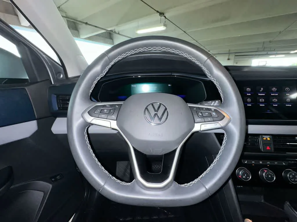 2023 Volkswagen Taos SE photo 15