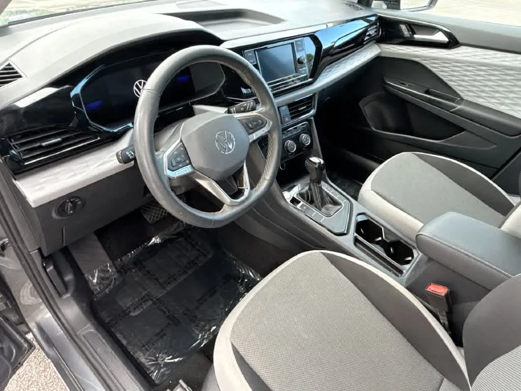 2023 Volkswagen Taos S photo 13