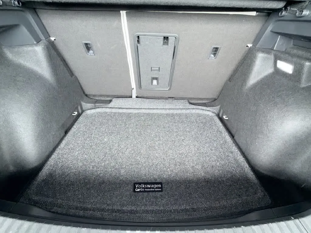 2026 Volkswagen Taos SE photo 25