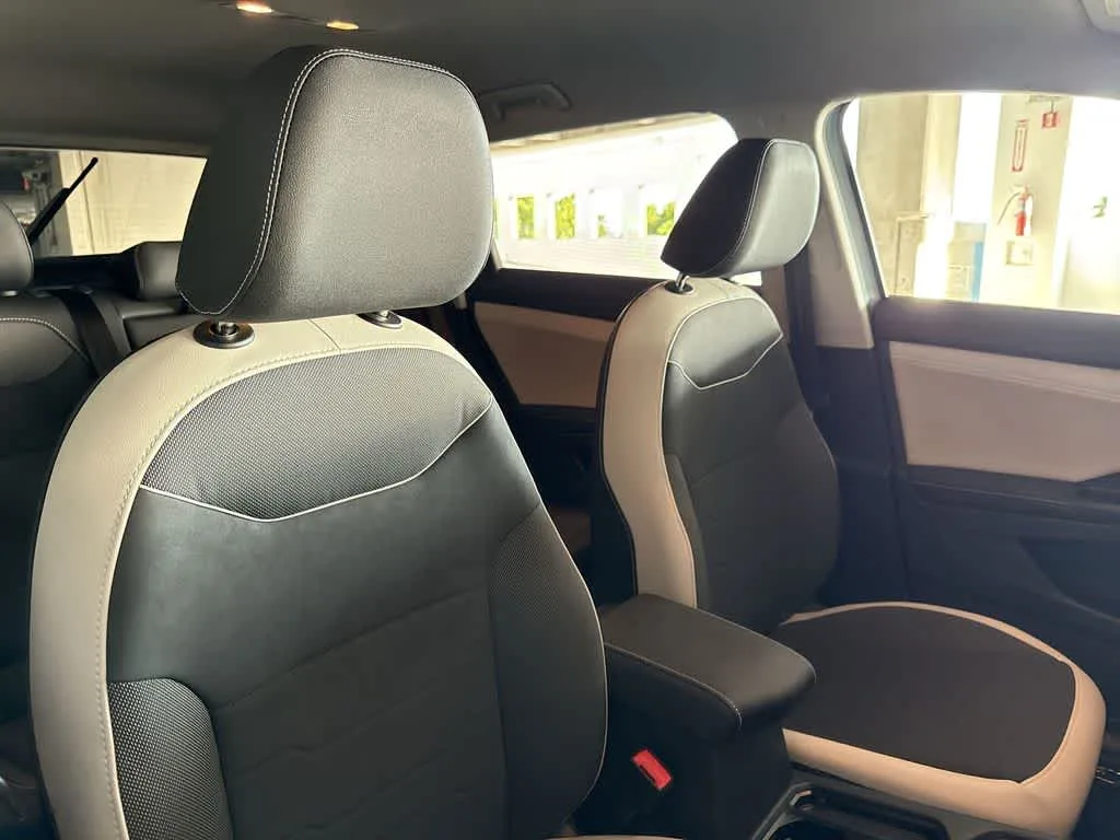 2026 Volkswagen Taos SE photo 27