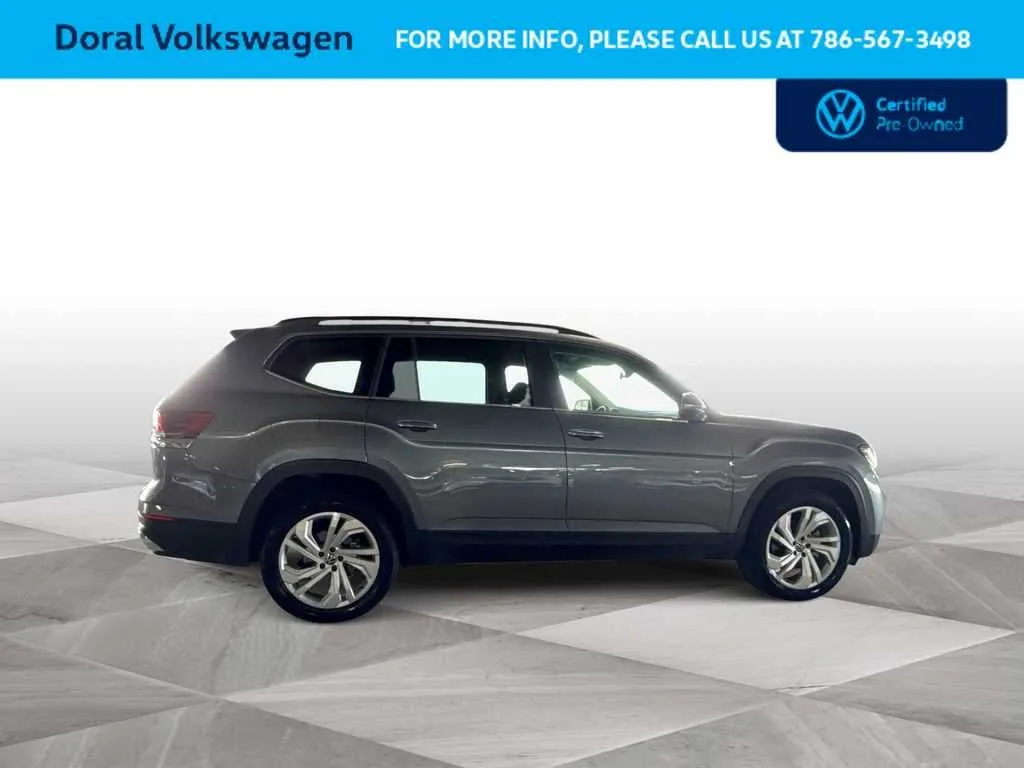 2023 Volkswagen Atlas 3.6L V6 SE w/Technology photo 9