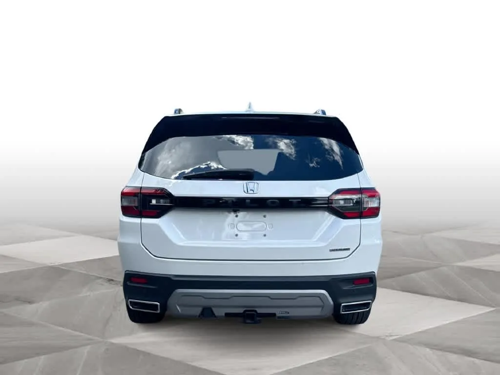 2024 Honda Pilot Touring photo 7