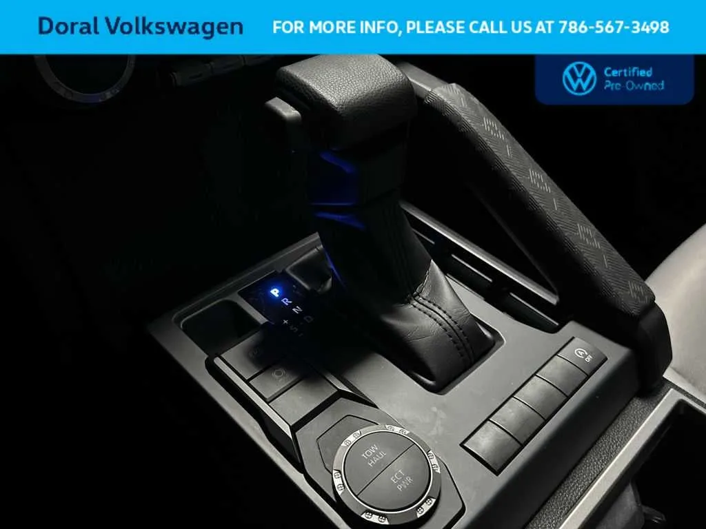 2025 Toyota Tacoma SR5 photo 21
