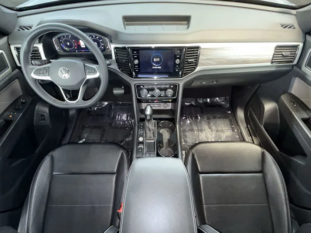 2023 Volkswagen Atlas Cross Sport 3.6L V6 SE w/Technology photo 22