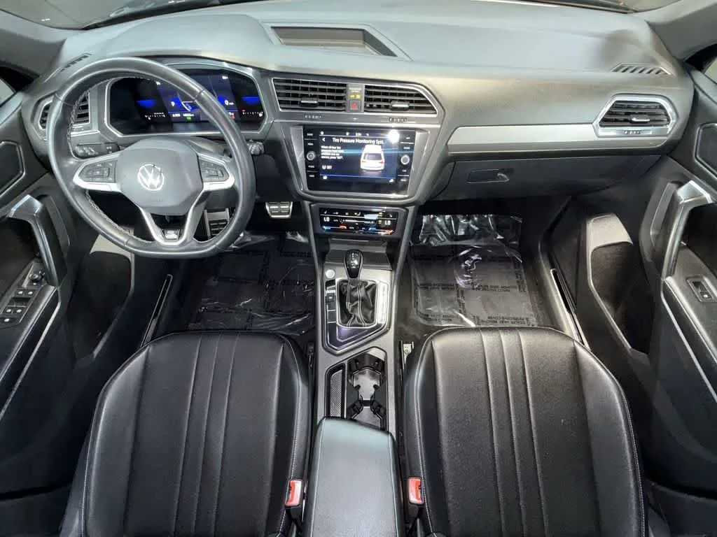 2023 Volkswagen Tiguan SE R-Line Black photo 24