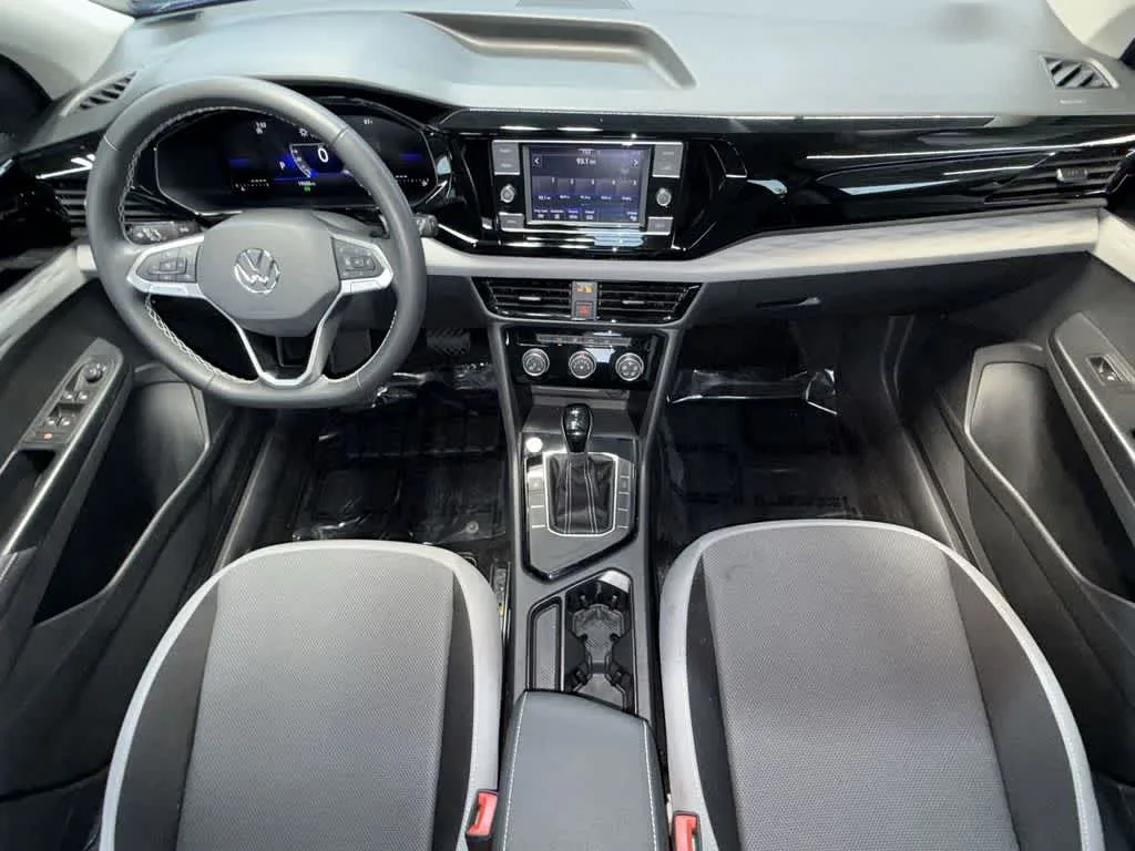 2024 Volkswagen Taos S photo 24