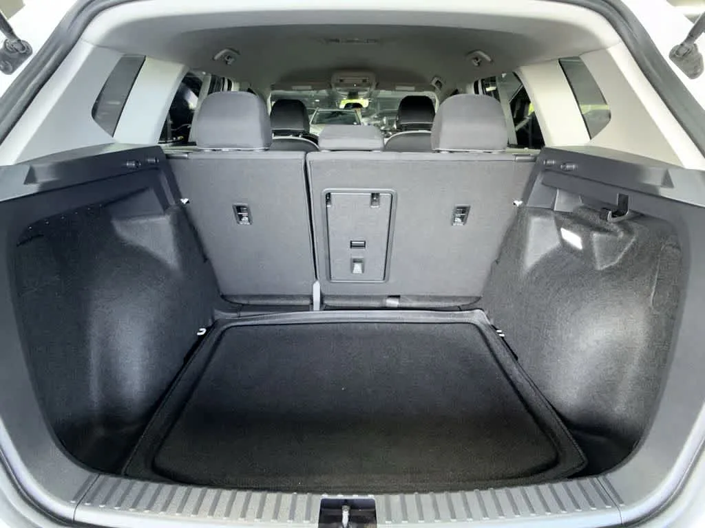 2024 Volkswagen Taos S photo 25