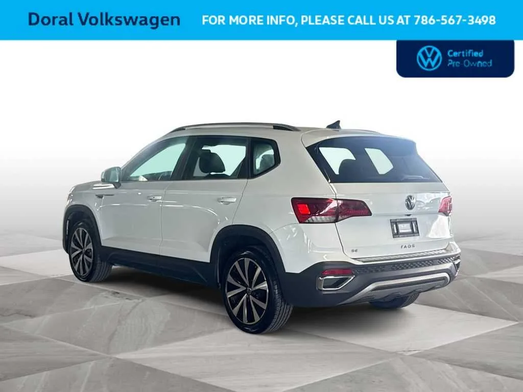 2022 Volkswagen Taos SE photo 6
