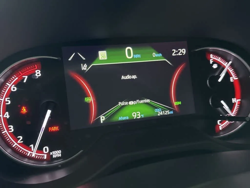 2024 Toyota RAV4 XLE photo 16
