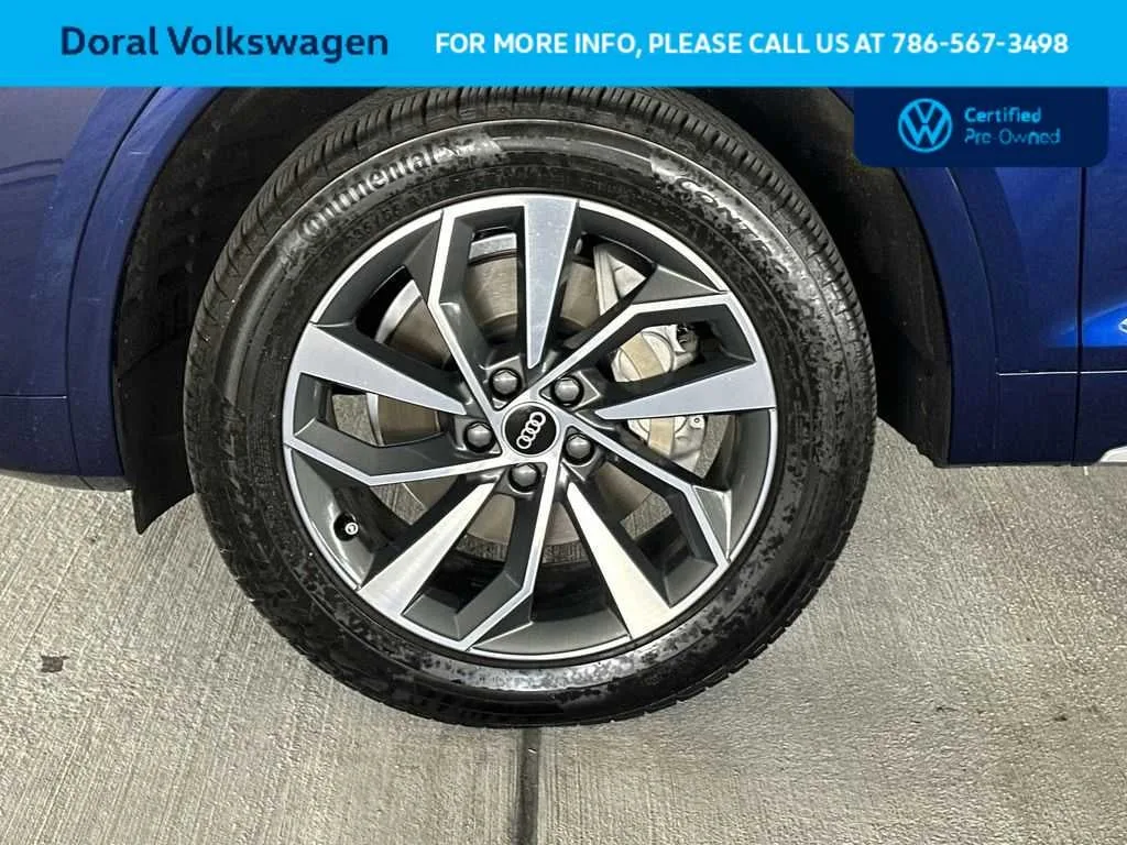 2022 Audi Q5 S line Premium photo 11