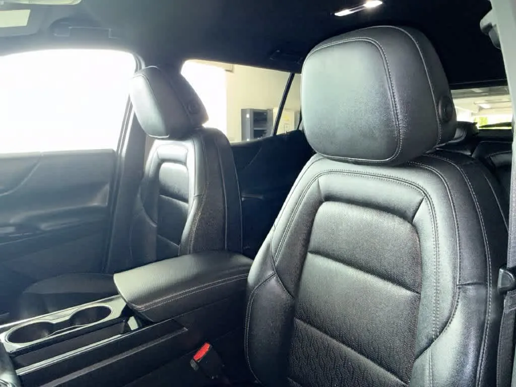 2025 Chevrolet Equinox FWD LT photo 14
