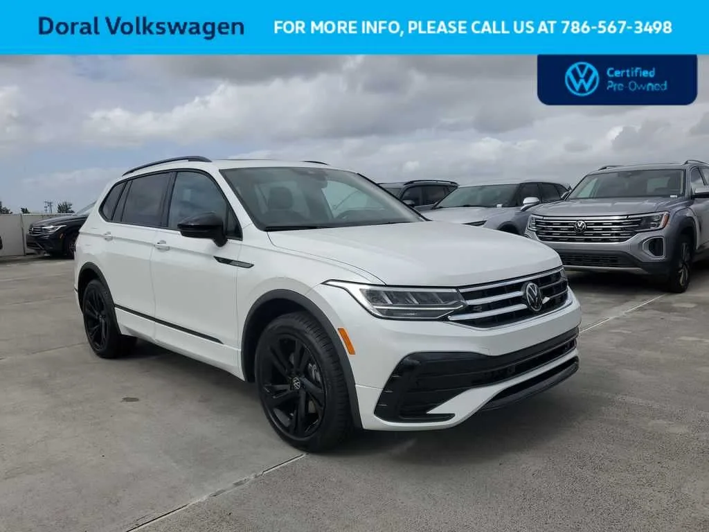2024 Volkswagen Tiguan SE R-Line Black photo 11