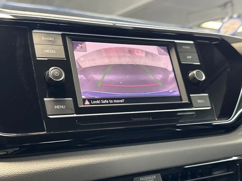 2024 Volkswagen Taos S photo 18