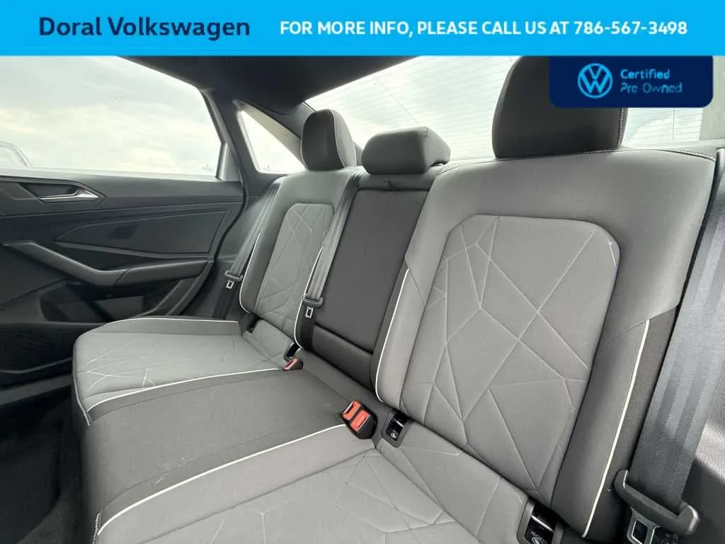 2025 Volkswagen Jetta Sport photo 22