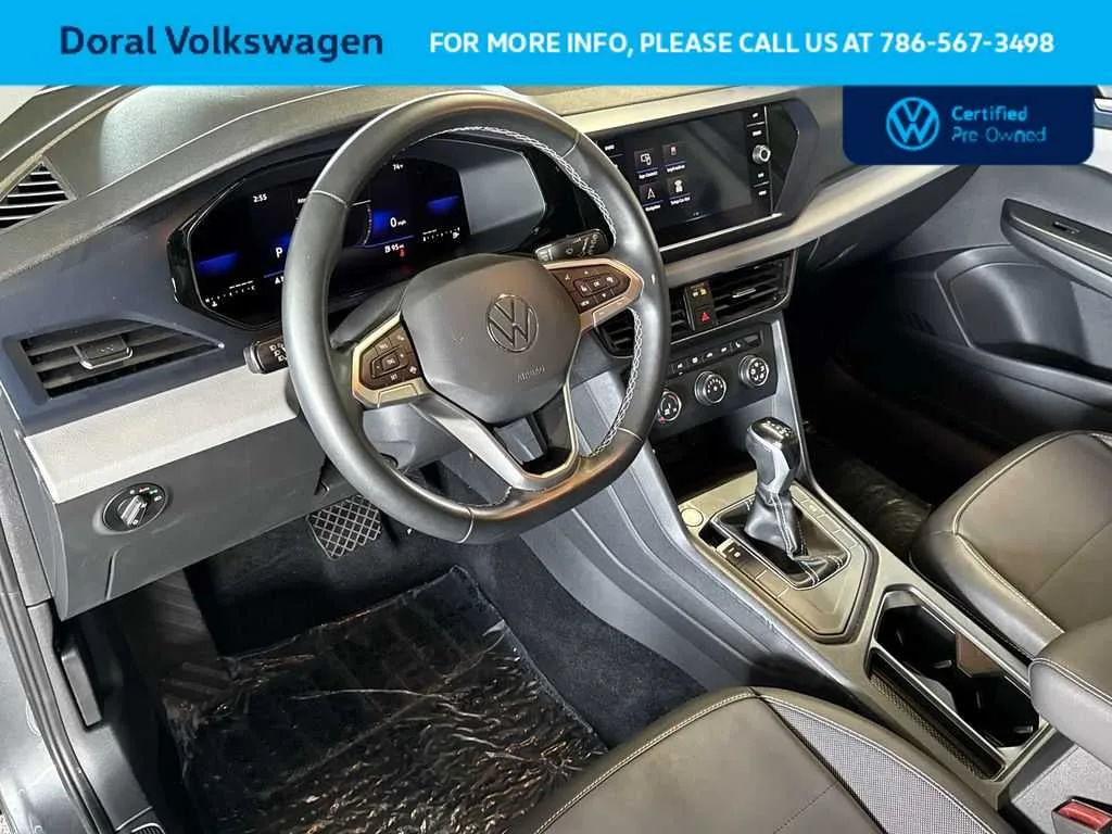 2022 Volkswagen Taos SE photo 13