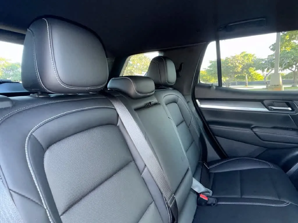 2026 GMC Terrain FWD Elevation photo 26