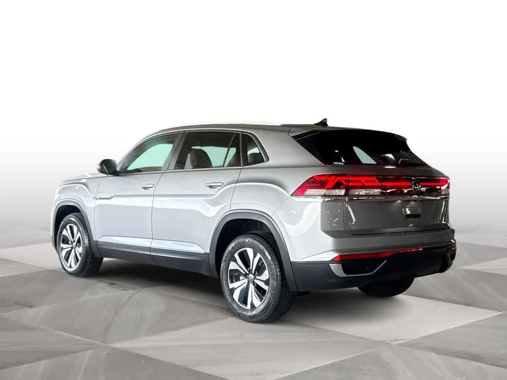 2024 Volkswagen Atlas Cross Sport 2.0T SE photo 6