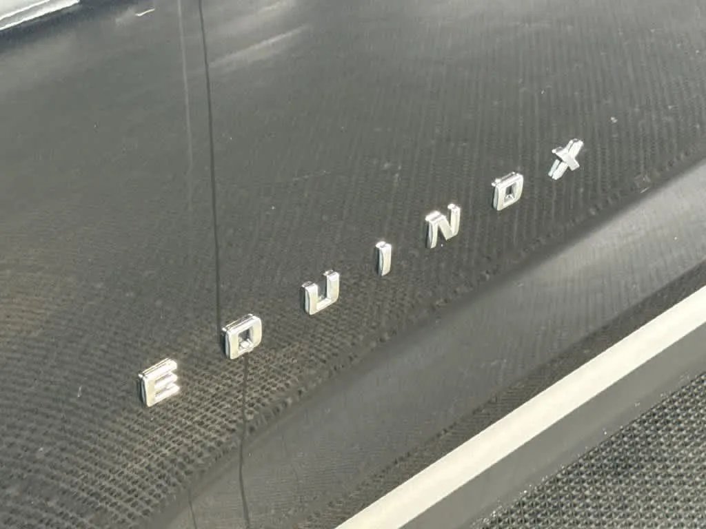 2025 Chevrolet Equinox FWD LT photo 10