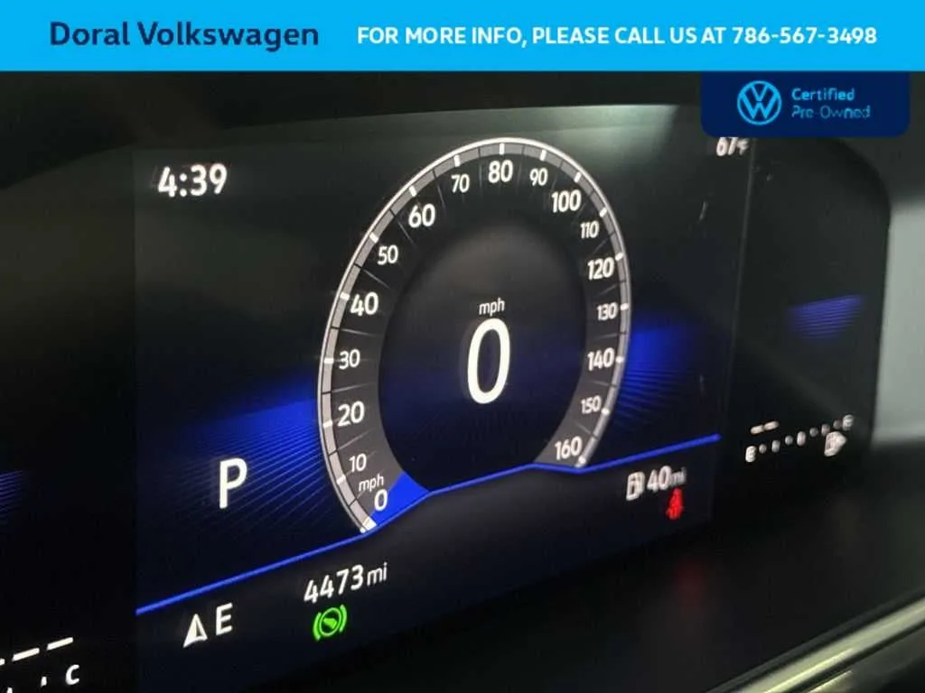 2025 Volkswagen Taos SE Black photo 16