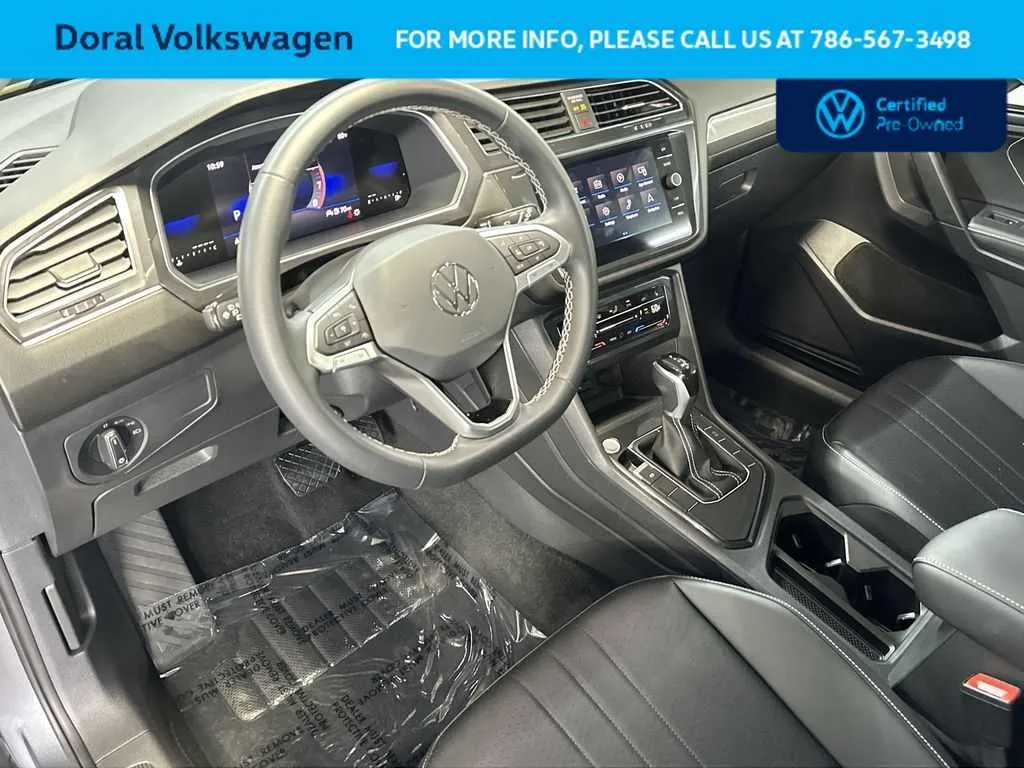 2023 Volkswagen Tiguan SE photo 13