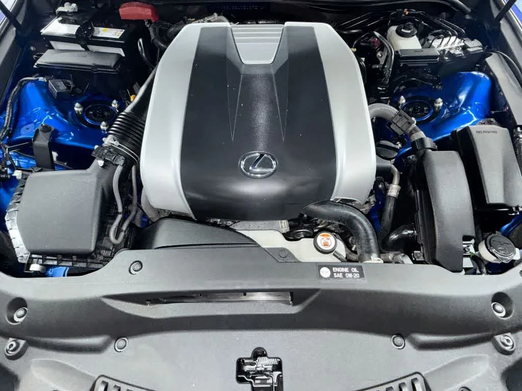 2025 Lexus IS 350 F SPORT Design photo 12