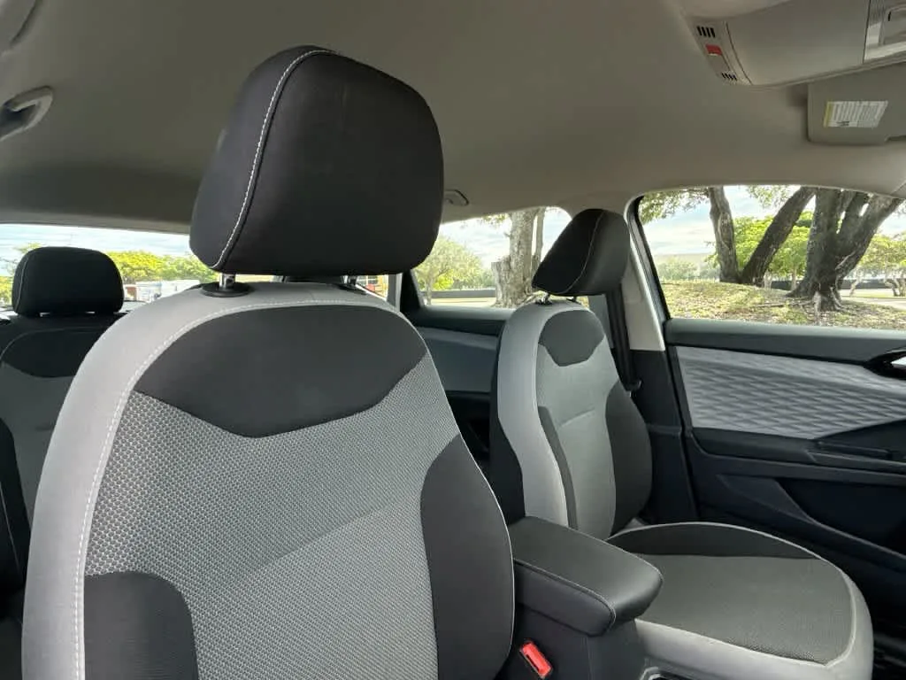 2023 Volkswagen Taos S photo 27