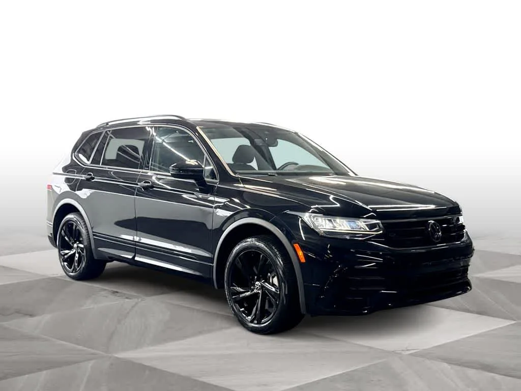 2023 Volkswagen Tiguan SE R-Line Black photo 2