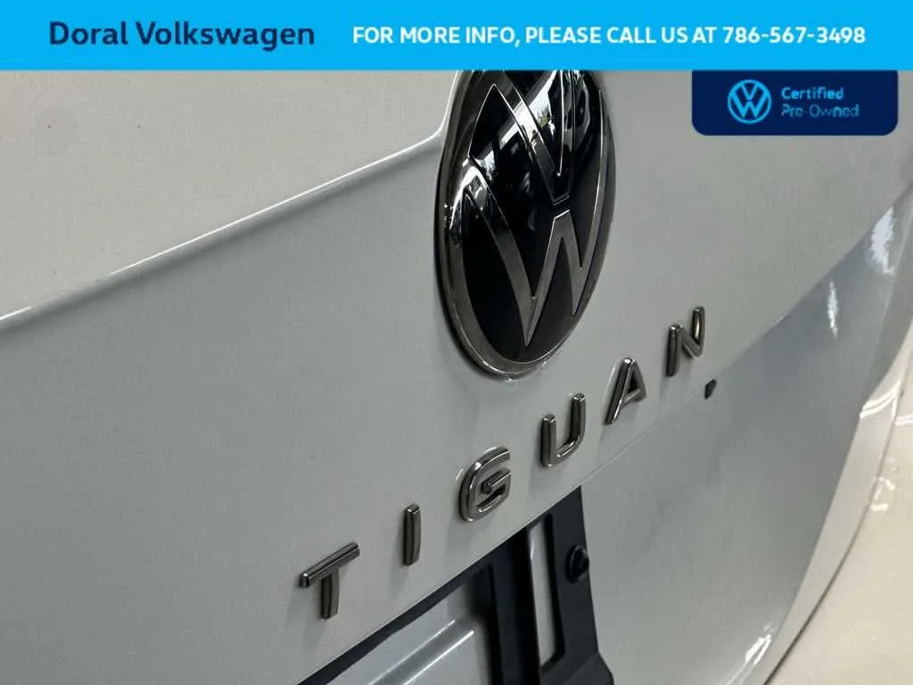2023 Volkswagen Tiguan SE photo 10