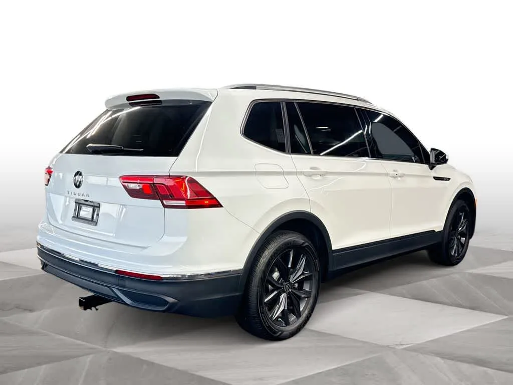 2024 Volkswagen Tiguan SE photo 8
