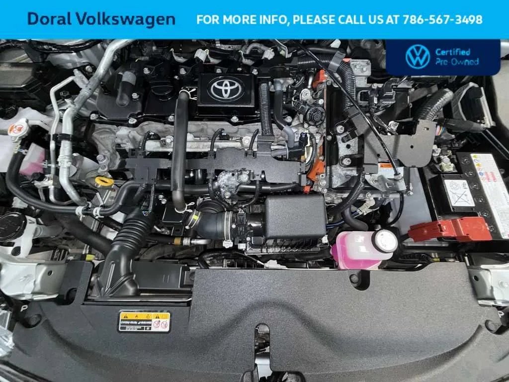 2025 Toyota Corolla Hybrid LE photo 12