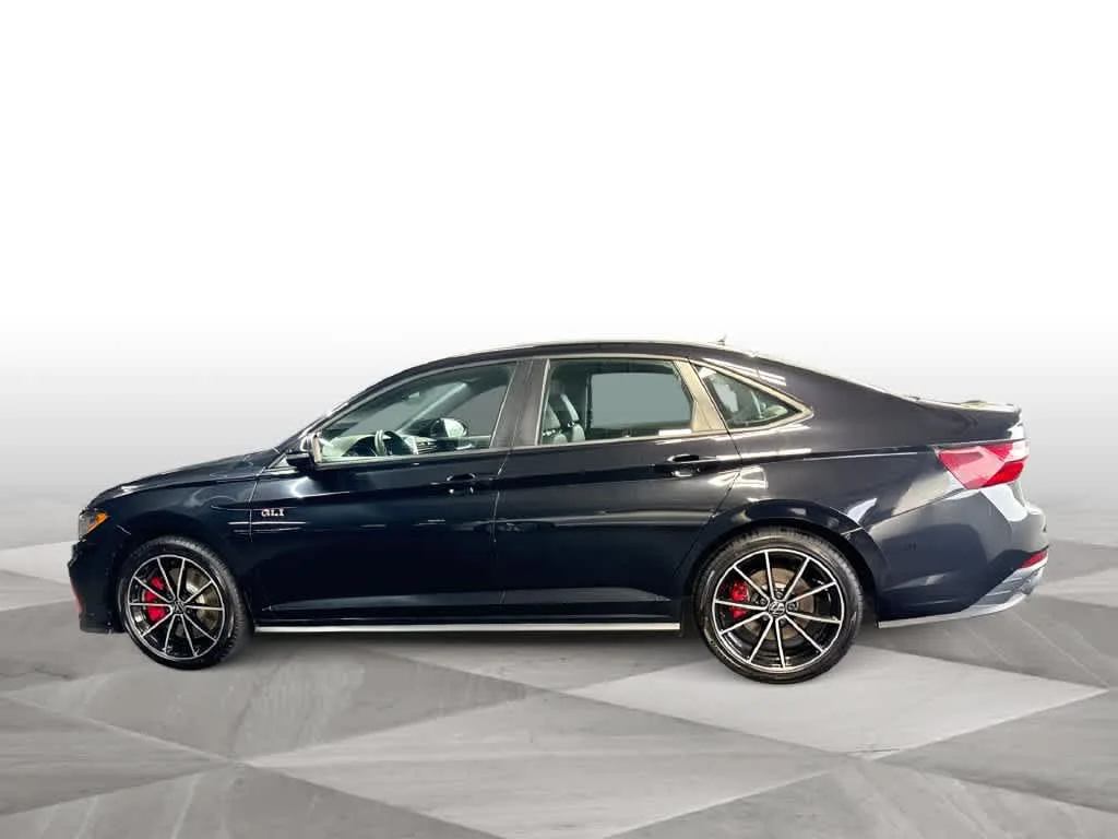 2025 Volkswagen Jetta GLI Autobahn photo 5