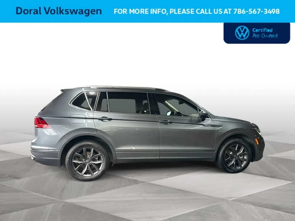 2023 Volkswagen Tiguan SE photo 9