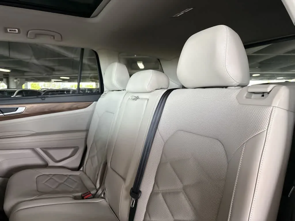 2026 Volkswagen Atlas 2.0T SE w/Technology photo 22