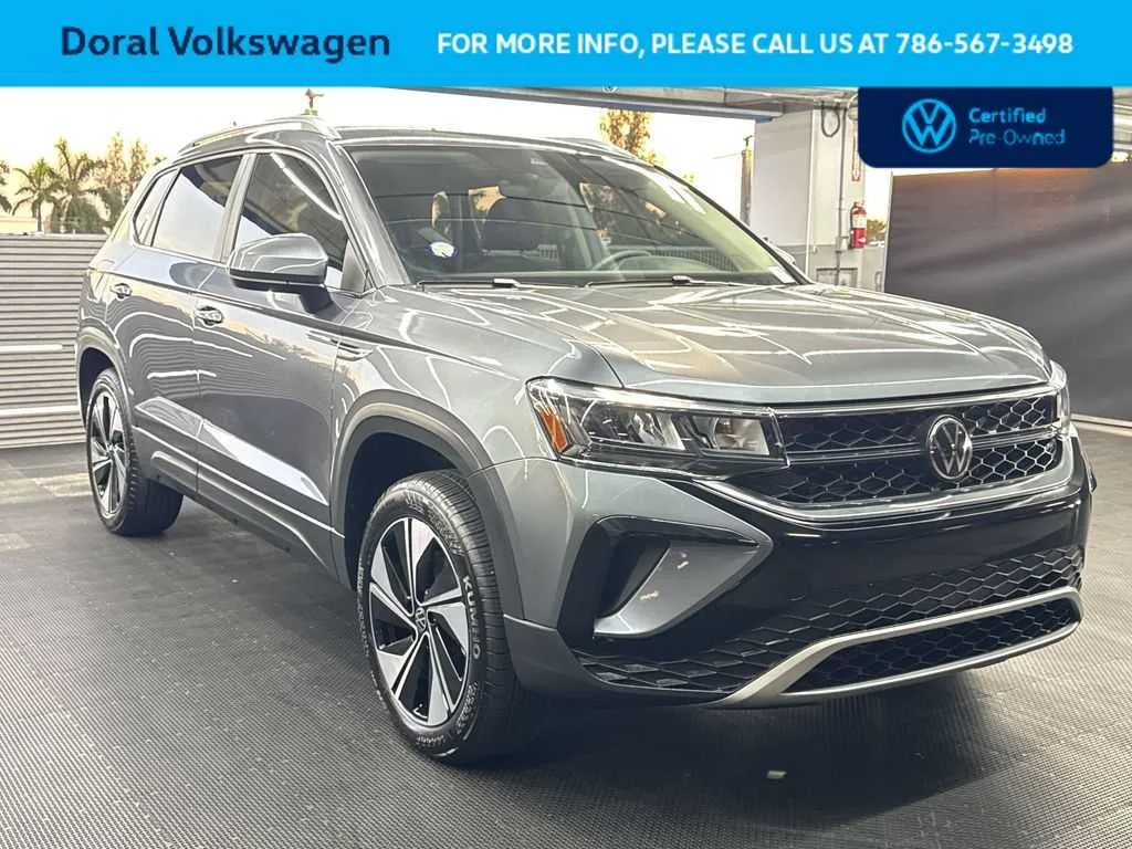 2024 Volkswagen Taos SE photo 10