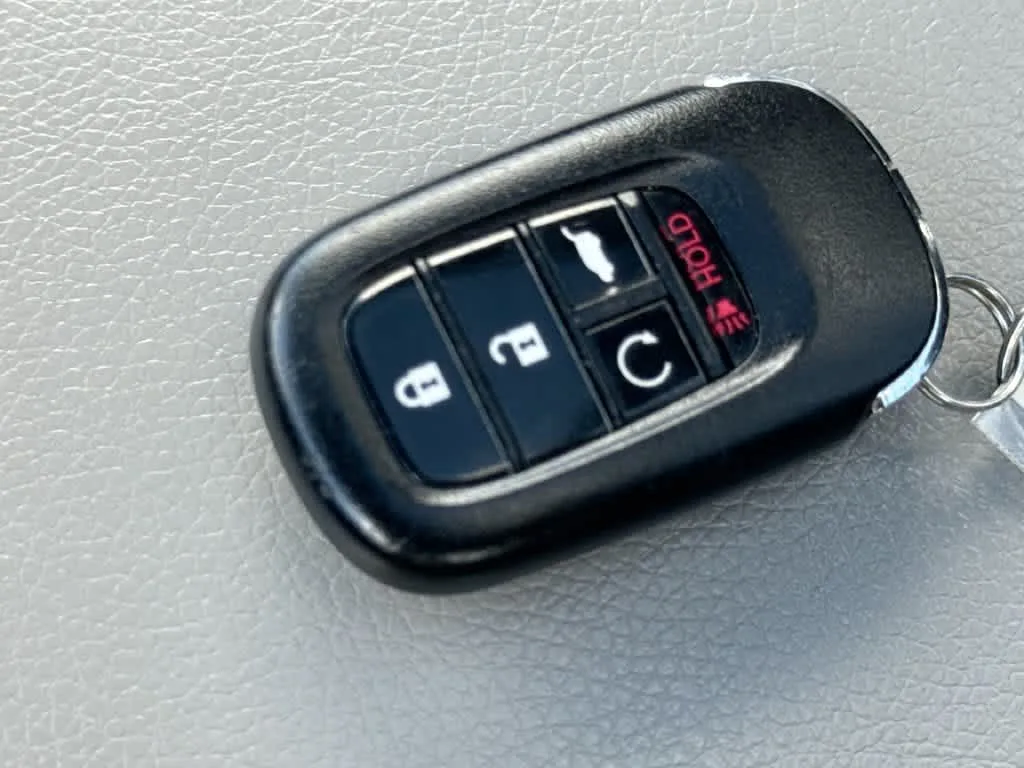 2024 Honda Pilot Touring photo 28