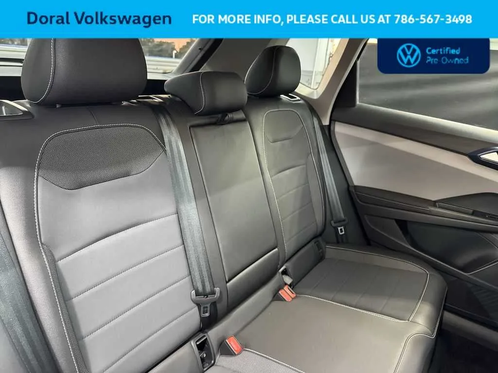 2024 Volkswagen Taos SE photo 31