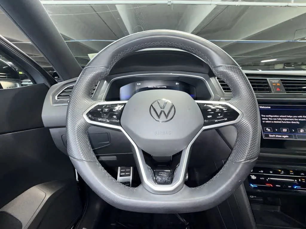 2023 Volkswagen Tiguan SE R-Line Black photo 15