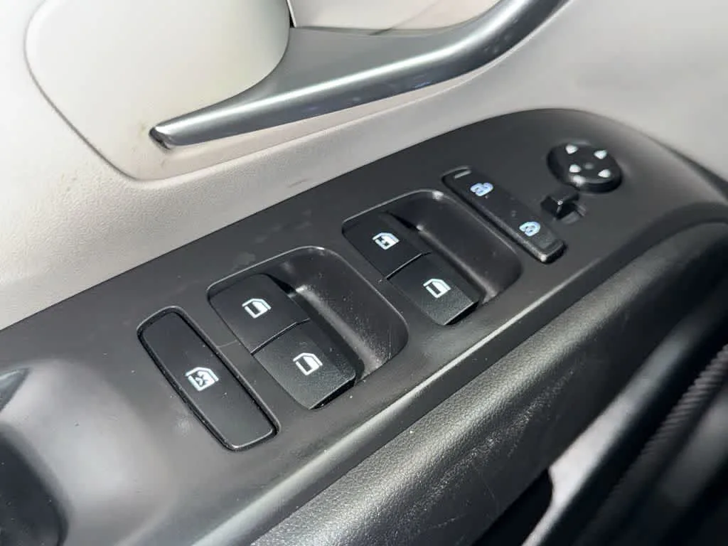 2024 Hyundai Tucson SE photo 17
