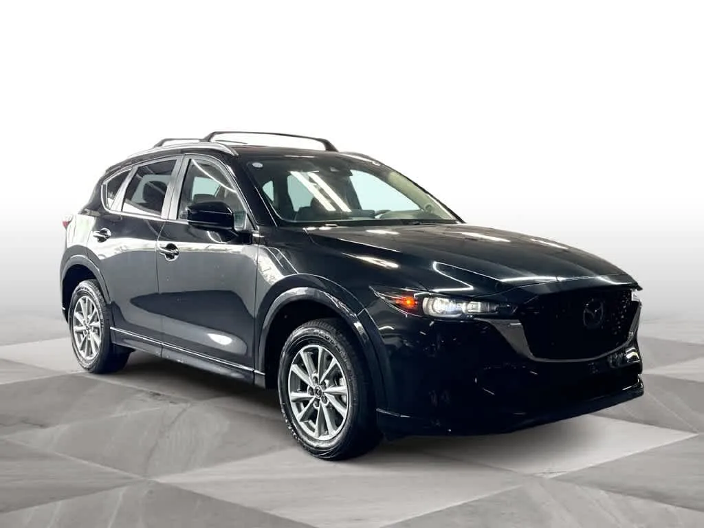 2024 Mazda CX-5 2.5 S Preferred Package photo 2