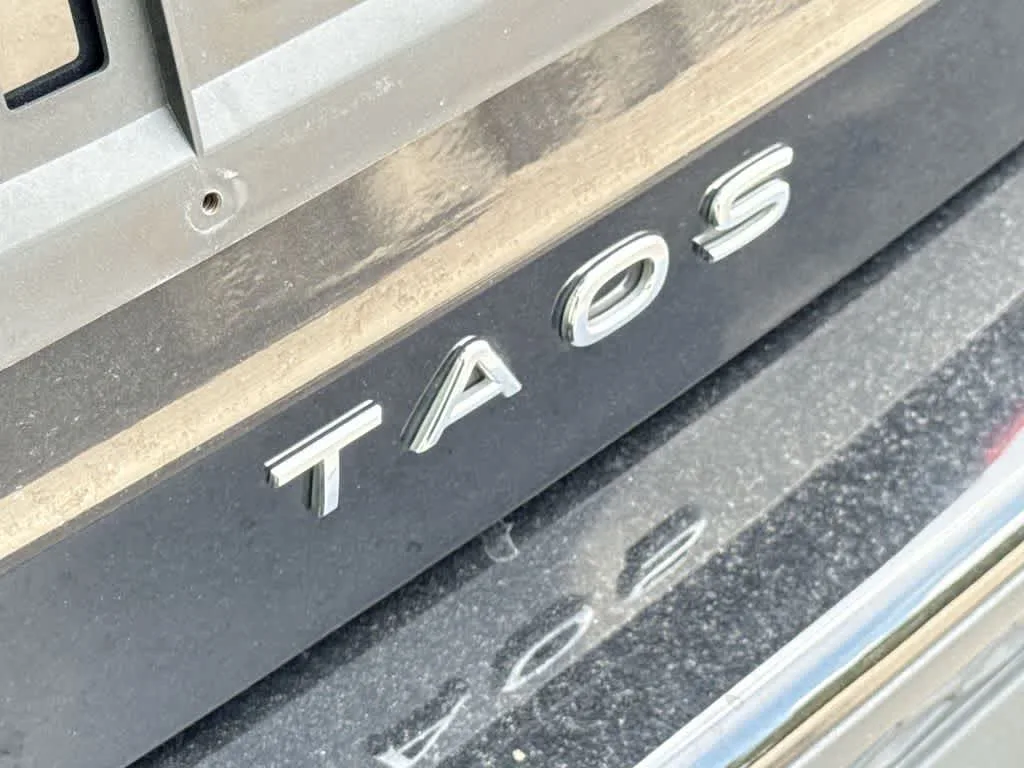 2024 Volkswagen Taos S photo 10