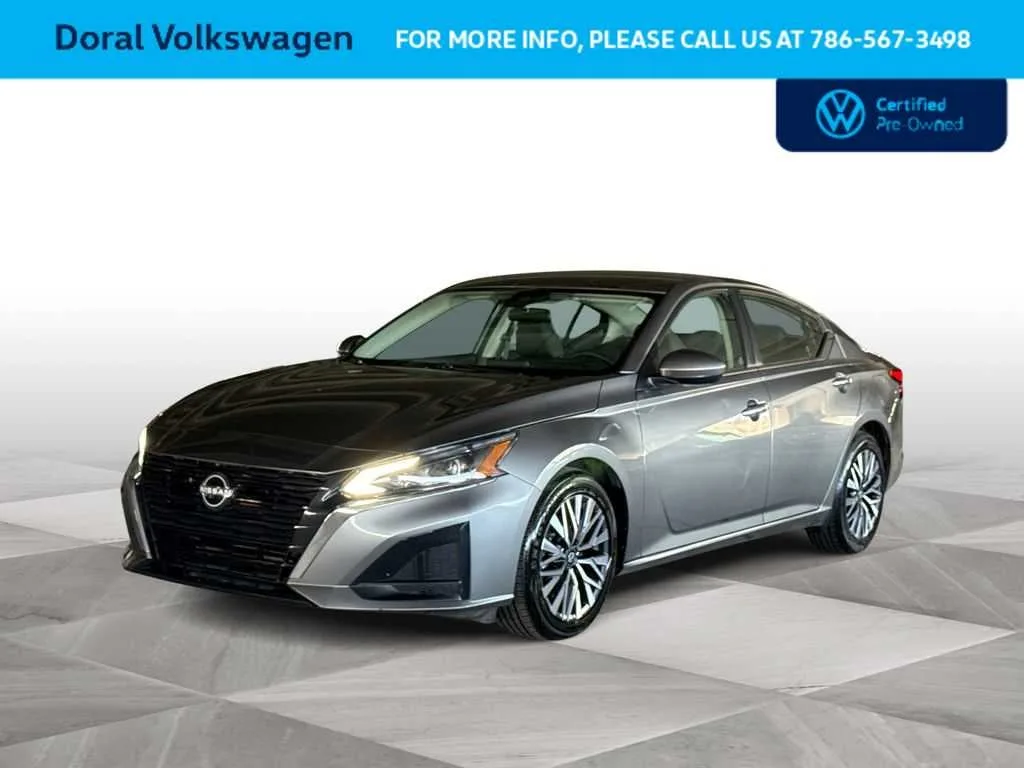 2023 Nissan Altima 2.5 SV photo 4