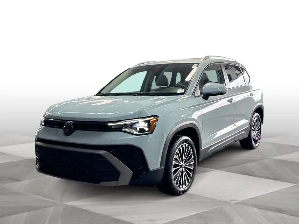 2026 Volkswagen Taos SE photo 4
