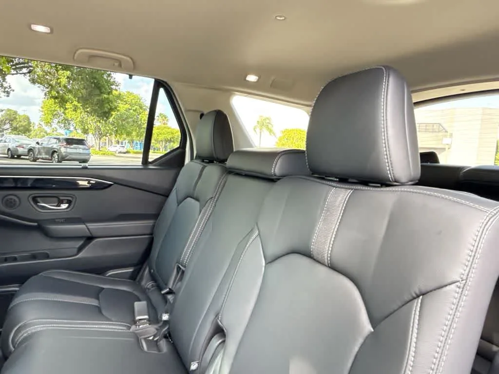 2025 Honda Pilot EX-L photo 22