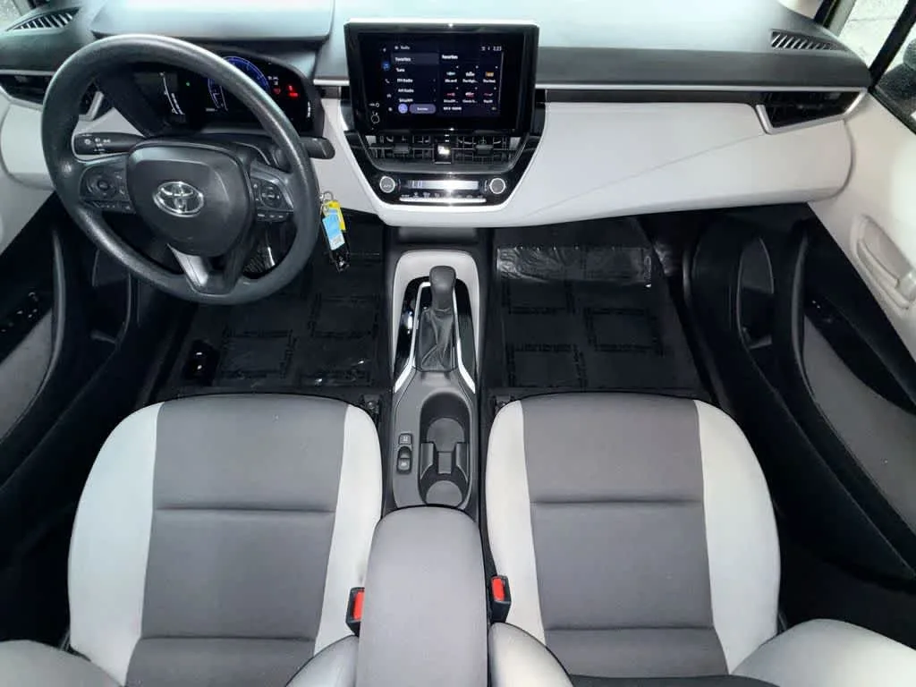 2026 Toyota Corolla LE photo 24
