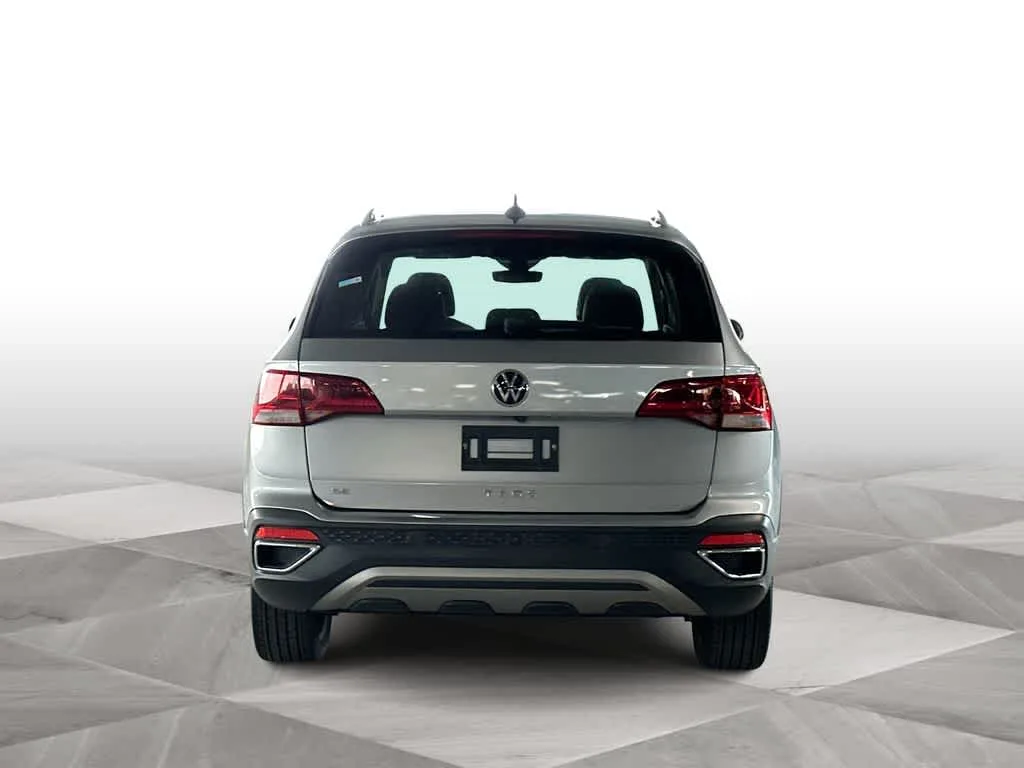 2023 Volkswagen Taos SE photo 7